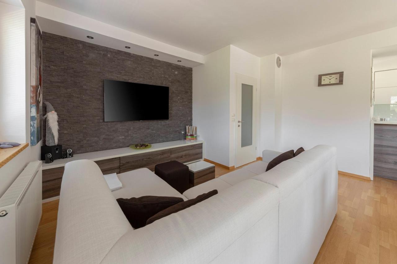 Sunee Apartment Kranjska Gora Esterno foto