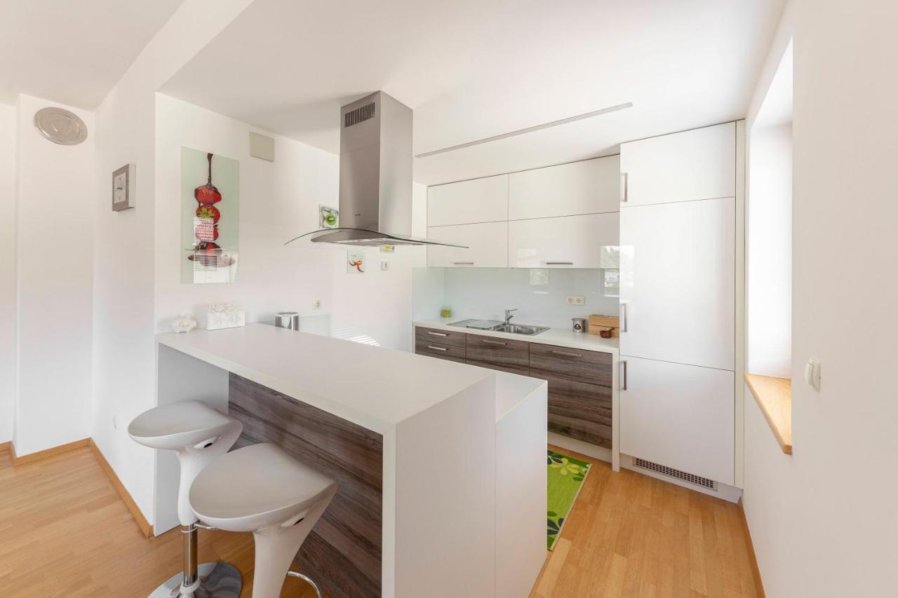Sunee Apartment Kranjska Gora Esterno foto